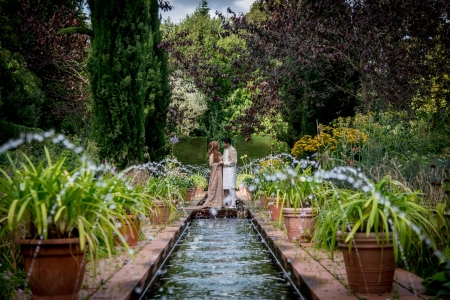 ikonik-visuals-asian-photography-leeds-rounday-park-bride-groom